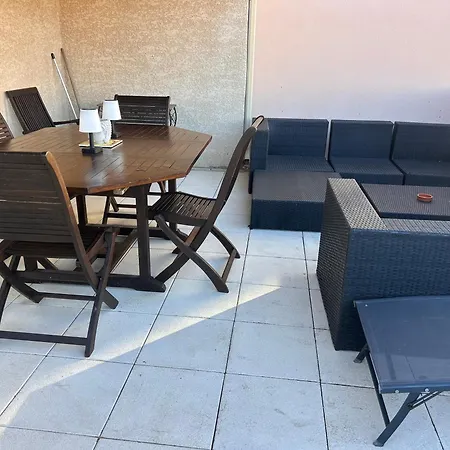 Pavillon Confort A 3 Min A Pied De La אגדה